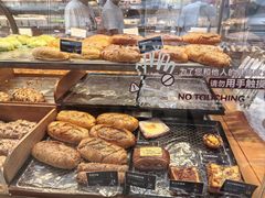 -罗森尼娜(德思勤店)