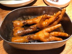 弄堂里的卤鸡爪-弄堂里·寻味杭州(湖滨银泰in77C区店)