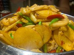 -小鱼儿海鲜港(新村十区店)