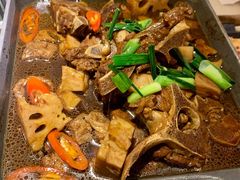 -弄堂里(西溪龙湖天街店)