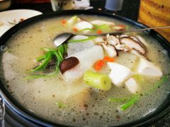 鲫鱼豆腐汤-海韵人家.海景花园经典云南菜(双廊店)