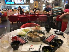 -牛魔王时尚回转餐厅
