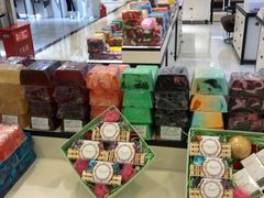 -燕莎友谊商城(亮马桥店)