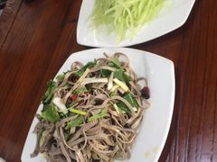 -溢心园香河肉饼总店
