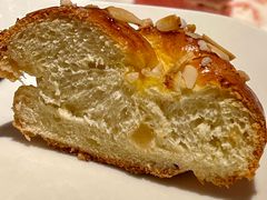 辫子面包-北京港澳中心瑞士酒店·瑞士咖啡厅·自助餐