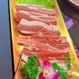 超美味的烤肉！双人餐量大到吃不完！