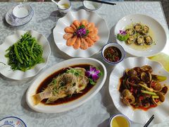 -范饭椰林川湘味海鲜·椰子鸡(三亚湾椰梦长廊店)
