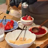 杭州新开的！！现做的草莓🍓提拉米苏……