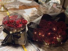 红玫瑰气质款皇冠生日蛋糕-艾加柒克蛋糕茶歇甜品台(春熙路店)