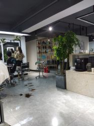 -HG美发设计沙龙