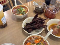 -佬钱湾仔(衣裳街店)