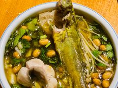 -小饕荟雅安贡椒鱼鲜馆(广福桥店)