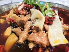 肥肠鸡（小锅）-晓彭肥肠鸡·泡椒鸡火锅(水木天地店)