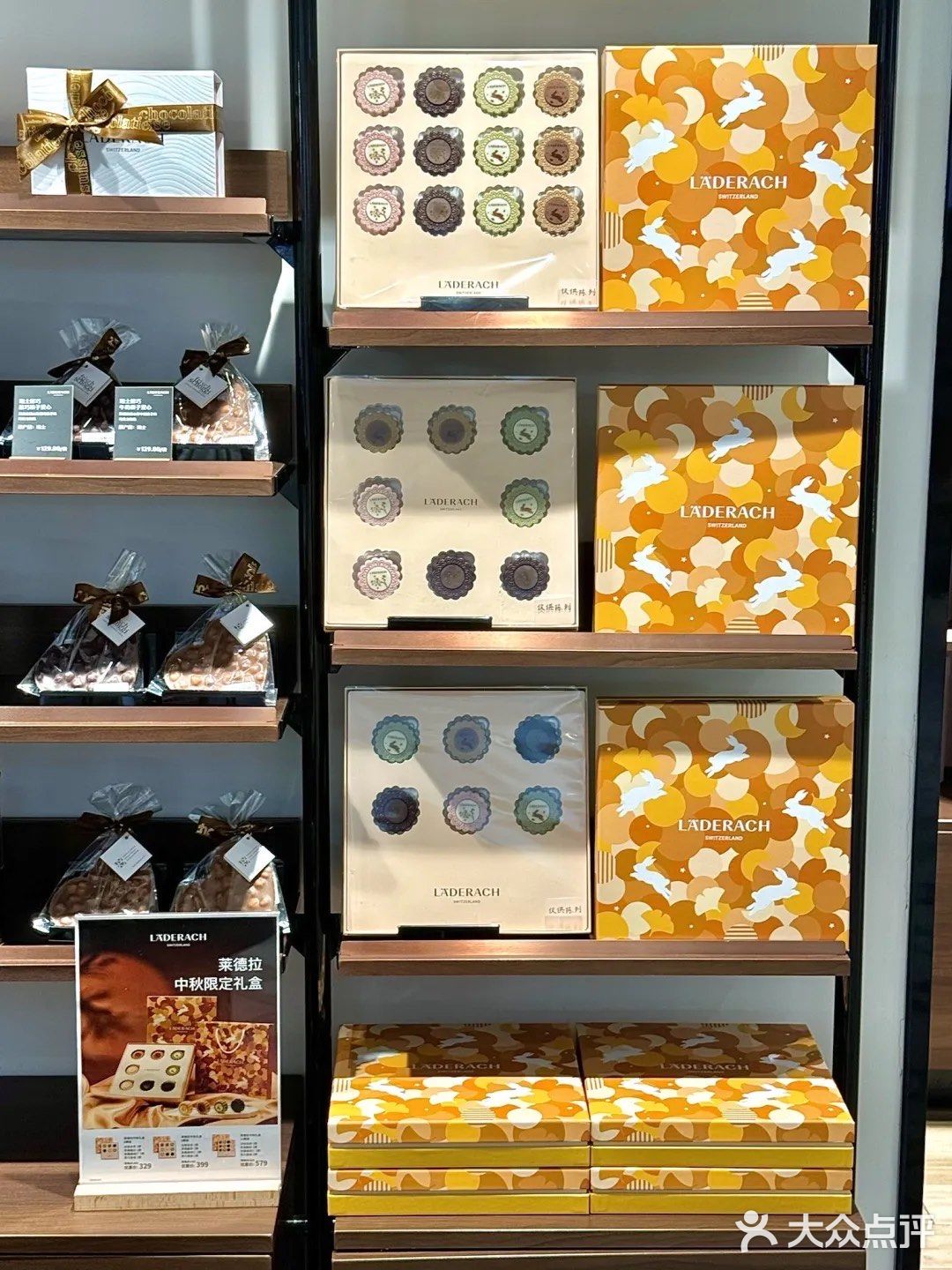 有钱人吃的月饼已经next level…！！