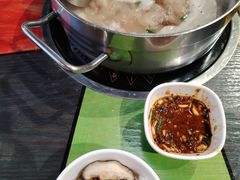 -四季喧黔味豆米火锅(万达广场店)