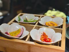 -菌自由丨野生菌火锅特色庭院餐厅(丽江古城店)