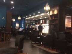 大堂-星巴克臻选(上海中环广场2F店)