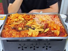 -在巷子里的烤肉店·螺蛳粉烤鱼·牛蛙(和美城店)
