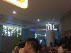 -佳影巨幕影城(萝岗香雪锐丰广场店)