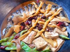 怀柔特色鲟鱼-荣德灶台鱼(圣泉寺店)