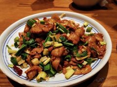 -云海肴·汽锅鸡·云南菜(天山百盛优客店)