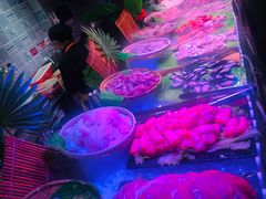 -领鲜活海鲜榴莲自助火锅(东门店)