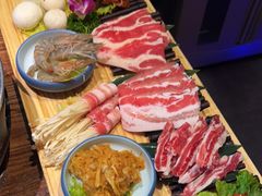 -明洞阿姨·韩式酱蟹烤肉·创意料理(三元桥店)