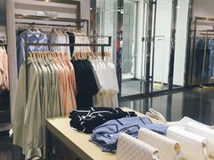 -URBAN REVIVO(济南世茂广场店)