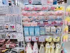 -名创优品(海珠乐峰广场店)