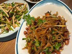 -雪乡阁东北农家菜(颛桥约好休闲街店)