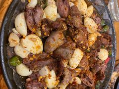 -老东镇啤酒屋海鲜加工·蒸汽海鲜·海鲜烧烤(台东店)