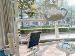 -皓齿连锁·雅贝健口腔·种植·矫正中心(虹口曲阳路店)