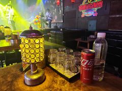 -喜鹊音乐酒馆(西街店)