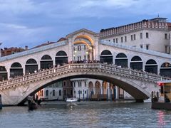 -里亚托桥