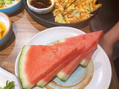 -明洞阿姨·韩式酱蟹烤肉·创意料理(三元桥店)