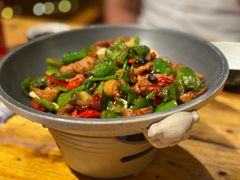 -老滇山寨•云南特色菜•地方菜•民族风情歌舞表演(金碧店)