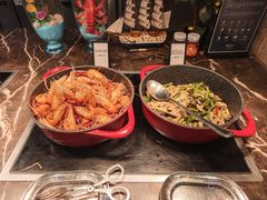 -广州万富希尔顿酒店·感趣自助餐厅·金秋蟹宴生蚝海鲜刺身