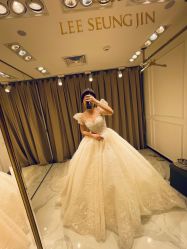 -GRACE KELLY婚纱与礼服(北京店)