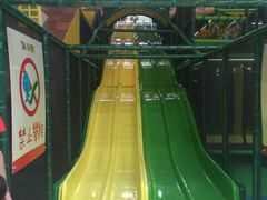 -蒙特利亲子乐园