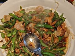 -阿瓦山寨·湘菜现炒·剁椒鱼头王(咸阳总店)