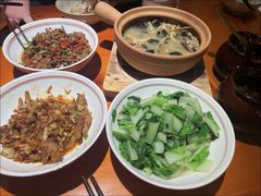 -蛮佬拾·乡里土菜馆(河西王府井店)