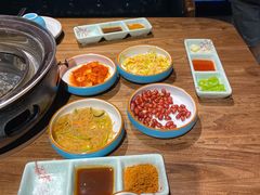 -明洞阿姨·韩式酱蟹烤肉·创意料理(三元桥店)