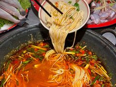 -吃城都·鱼蛙火锅(西玉龙街店)