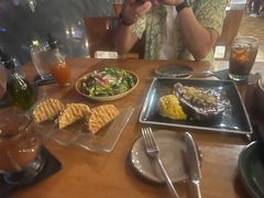 -Hula Grill Waikiki