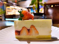 草莓法式奶油蛋糕-黑草莓(重庆路店)