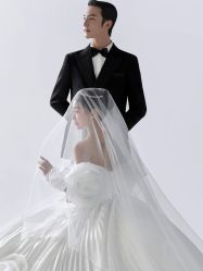 -至臻微拉婚纱摄影