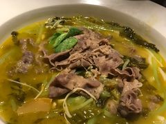 酸汤肥牛-阿财老铺·老蚌埠龙虾城(华夏总店)