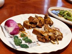 -今鲜源酒店·海鲜锅贴青岛菜(新湛路店)