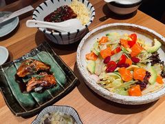 牛油果三文鱼沙拉-初居食屋日式料理(万象城购物中心店)