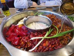 -周幺妹重庆老火锅(银泰城总店)